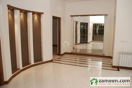 Main Cantt Shami Road - 1. 5 Kanal Upper Portion For Rent Main Cantt Shami Road - 1. 5 Kanal Upper Portion For Rent