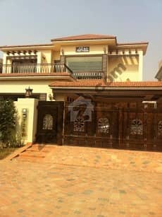 1 Kanal Full House For Rent 1 Kanal Full House For Rent