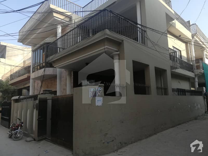 7 Marla Corner One Unit Double Storey Old House Is Available For Sale