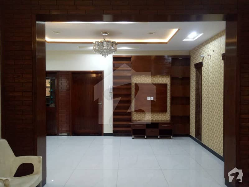 بحریہ ٹاؤن ۔ بلاک بی بی بحریہ ٹاؤن سیکٹرڈی بحریہ ٹاؤن لاہور میں 3 کمروں کا 5 مرلہ مکان 42 ہزار میں کرایہ پر دستیاب ہے۔