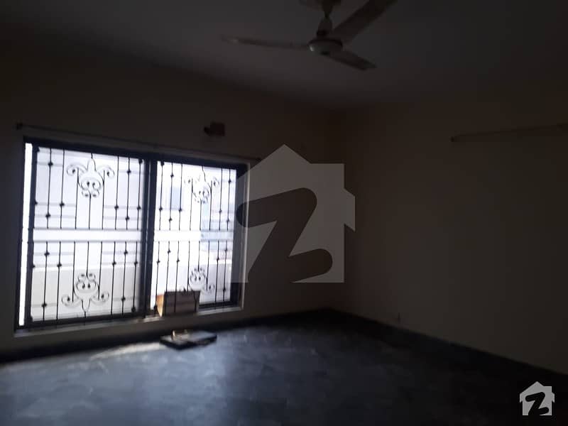 PIA HOUSING SOCIETY KANAL UPPER PORTION 3 BEDS NEAR TO MAIN ROAD PRIME LOCATION