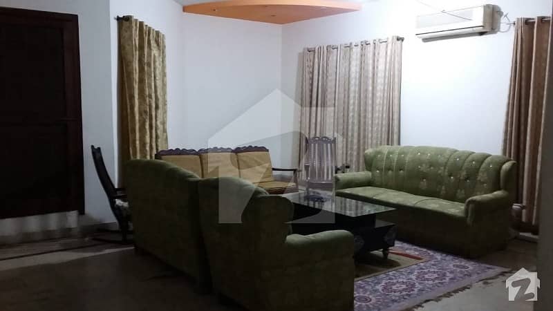 ویلینشیاء ہاؤسنگ سوسائٹی لاہور میں 2 کمروں کا 15 مرلہ زیریں پورشن 35 ہزار میں کرایہ پر دستیاب ہے۔