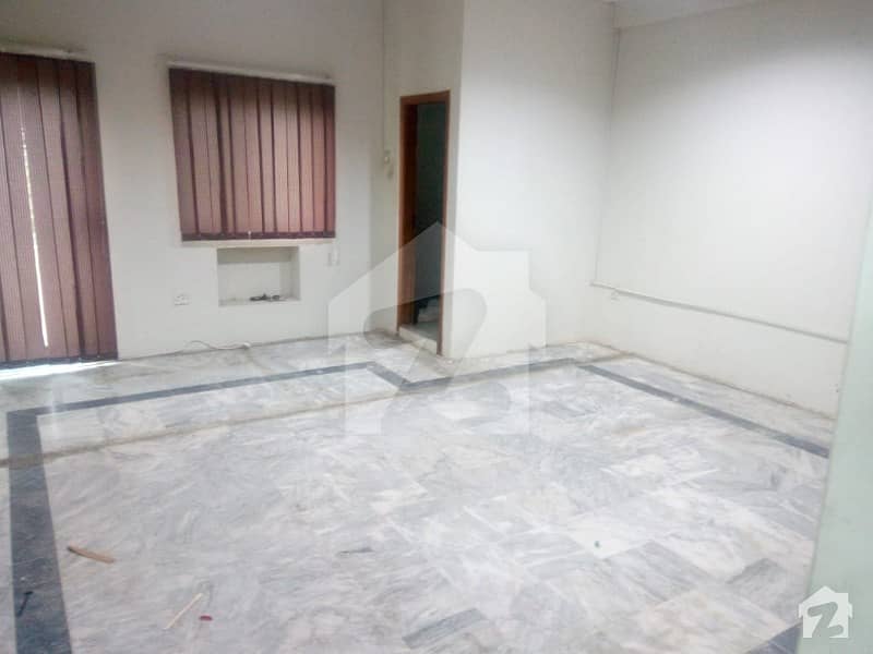 I-8 Markaz Commercial 1st Floor Flat Available For Rent