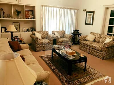 500 Yards 4 Bedrooms Well Kept House At Prime Location 500 Yards 4 Bedrooms Well Kept House At Prime Location