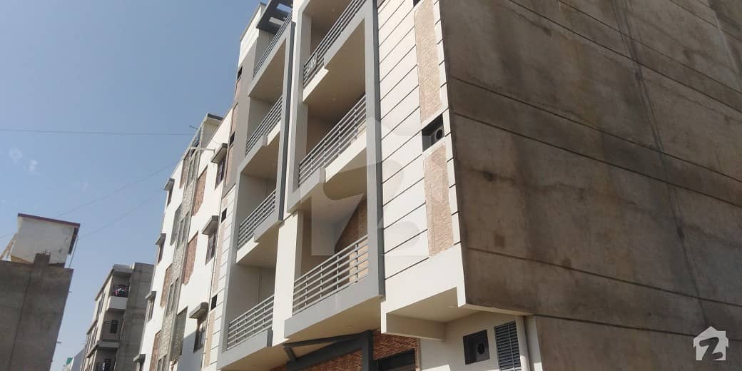 کراچی یونیورسٹی ہاؤسنگ سوسائٹی سکیم 33 کراچی میں 2 کمروں کا 5 مرلہ فلیٹ 73 لاکھ میں برائے فروخت۔