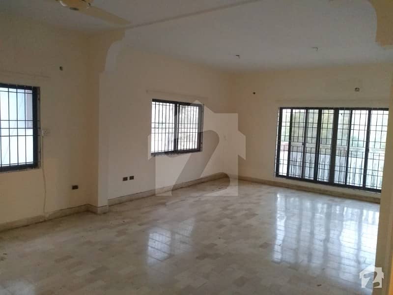 Clifton - Block 2 Upper Portion For Rent