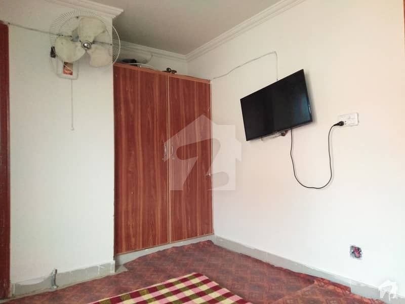 Room Is Available For Rent Gulberg Lahore