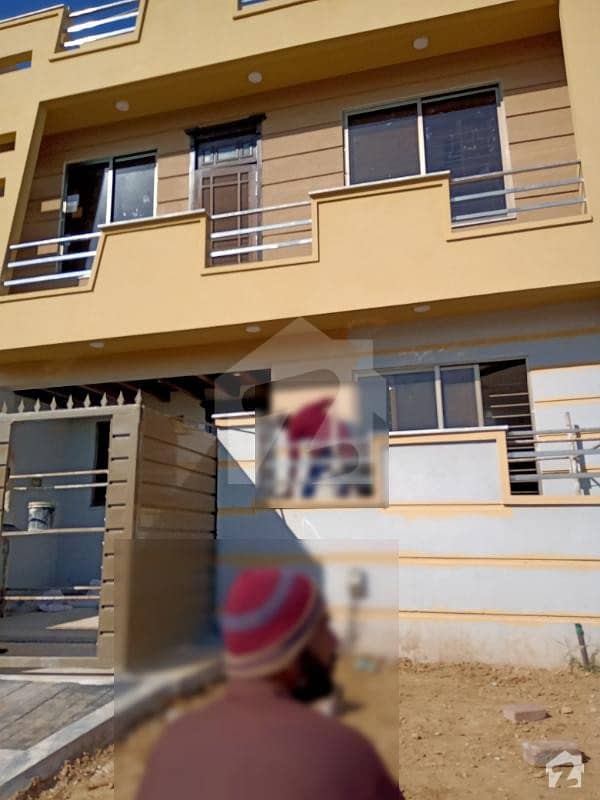 ڈی ۔ 12/3 ڈی ۔ 12 اسلام آباد میں 4 کمروں کا 4 مرلہ مکان 1.9 کروڑ میں برائے فروخت۔