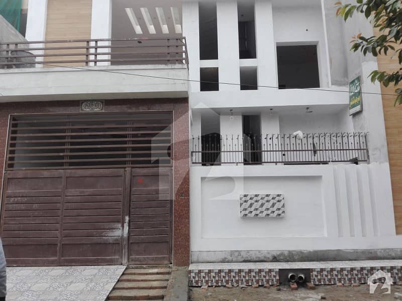 6.5 Marla House Is Available For Sale In Sheikh Colony Faisalabad