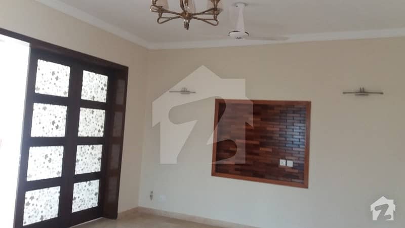 BEAUTIFUL TRIPLE STORY HOUSE FOR SALE IN F112