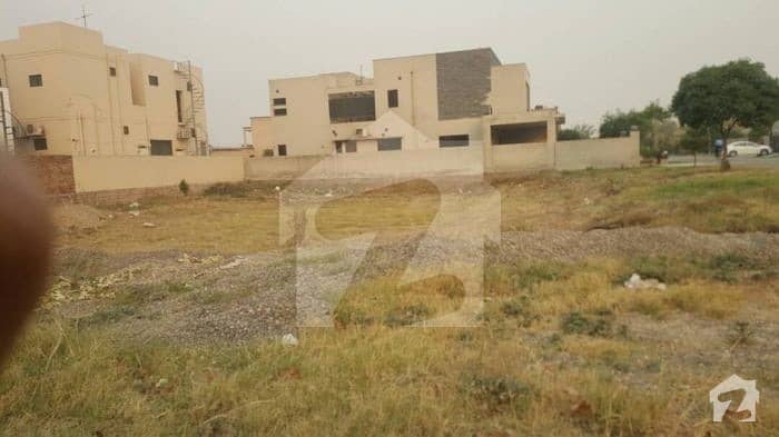 DHA Phase 7 Block Q Plot No 623 For Sale