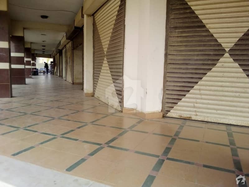 رین بو ٹاورز اینڈ شاپنگ مال گلشنِ معمار گداپ ٹاؤن کراچی میں 1 مرلہ دکان 12 ہزار میں کرایہ پر دستیاب ہے۔