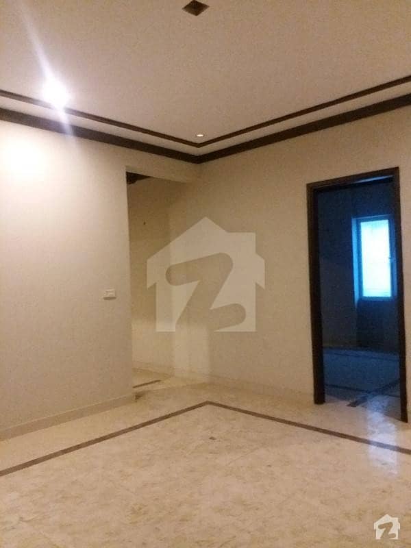 Apartment Is Available For Sale Dha Phase 6 3 Bedroom 1750 Saqar Feet Near Spreng Mart2