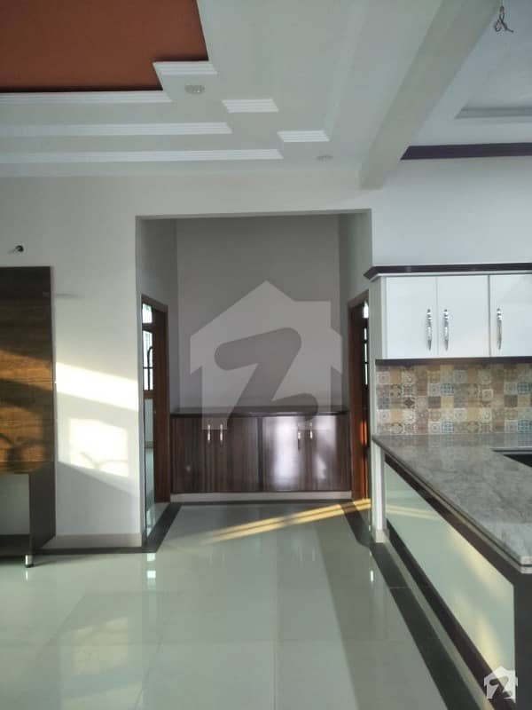 6 bed d. d 240 yards banglow for sale in block 3, Juhar