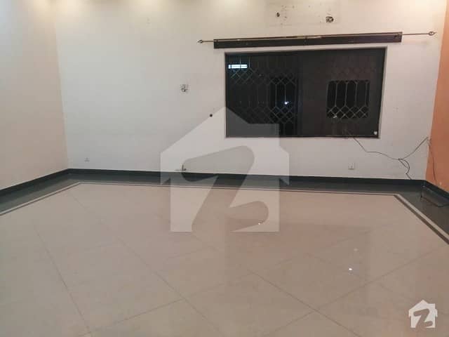 Allama Iqbal Town Main Boulevard 200 Feet Road 10 Marla Double Unit House For Rent Residence And Silent Office