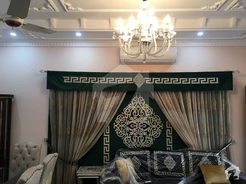 ڈی ایچ اے فیز 3 - بلاک زیڈ فیز 3 ڈیفنس (ڈی ایچ اے) لاہور میں 4 کمروں کا 8 مرلہ مکان 3.25 کروڑ میں برائے فروخت۔