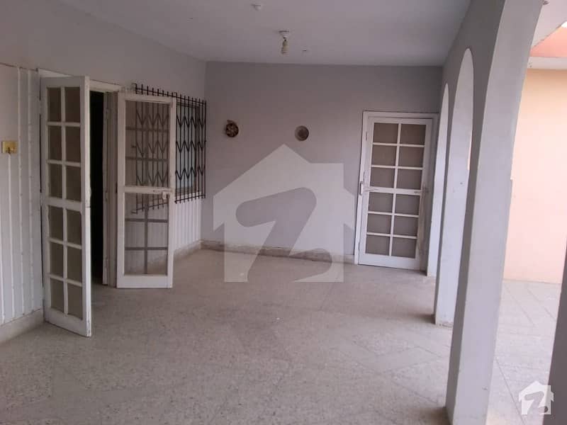 Portion For Rent 600 Yard 4 Bedrooms  Drawing  Dining In Gulshaneiqbal Block 4
