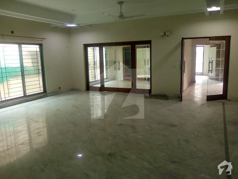 One Kanal Beautiful House With Basement Available For Rent Near Jalal Sons