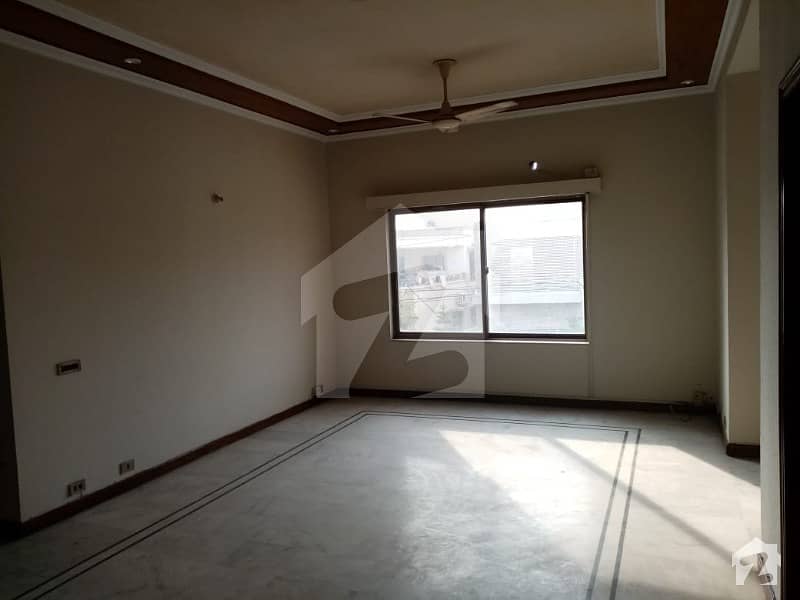 1 Kanal Separate Gate Small Family Great Opportunity Easy Approach