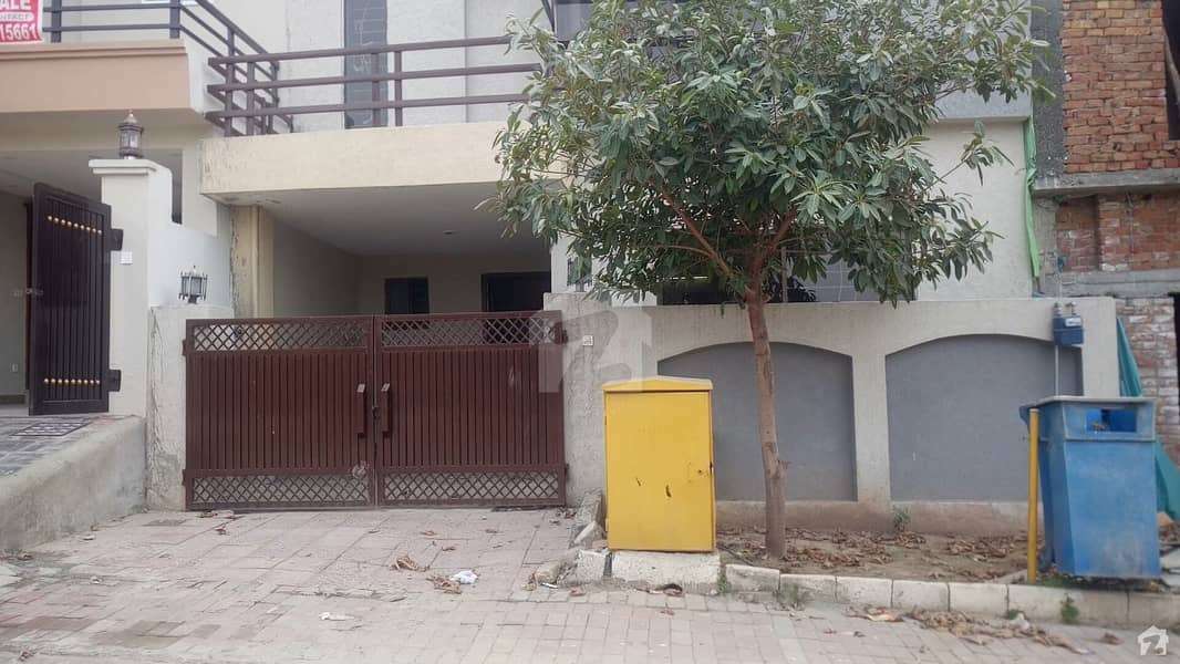 Single Unit House Is Available For Sale