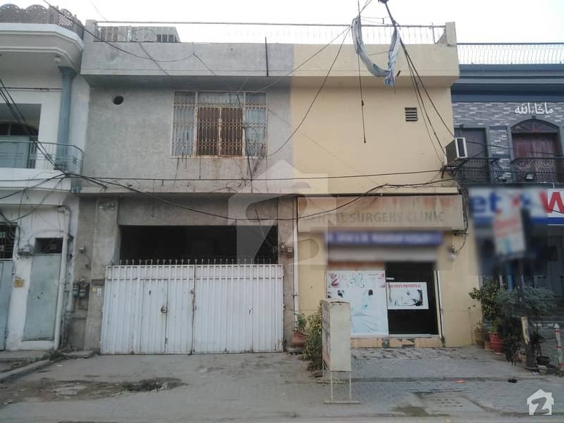 سمن آباد ۔ بلاک این سمن آباد لاہور میں 5 کمروں کا 6 مرلہ مکان 1.75 کروڑ میں برائے فروخت۔