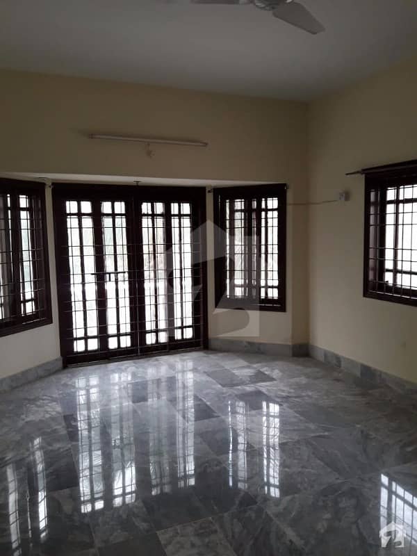 Portion Is Available For Rent DHA Phase 6 4 Bedroom 500 Square Yard