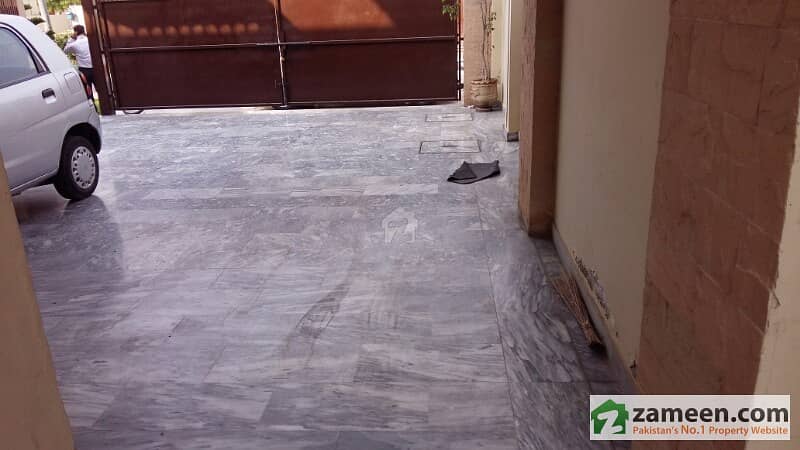 DHA Lahore Kanal Upper Portion Fully Marble Flooring Phase 6 For Rent