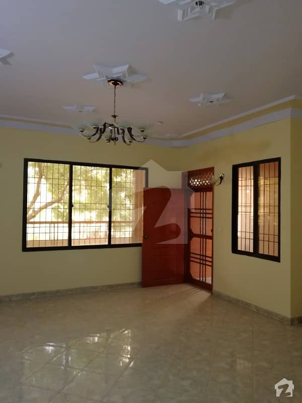 Renovated 4 Bedroom 400 Square Yards Upper Portion Is Available On Rent