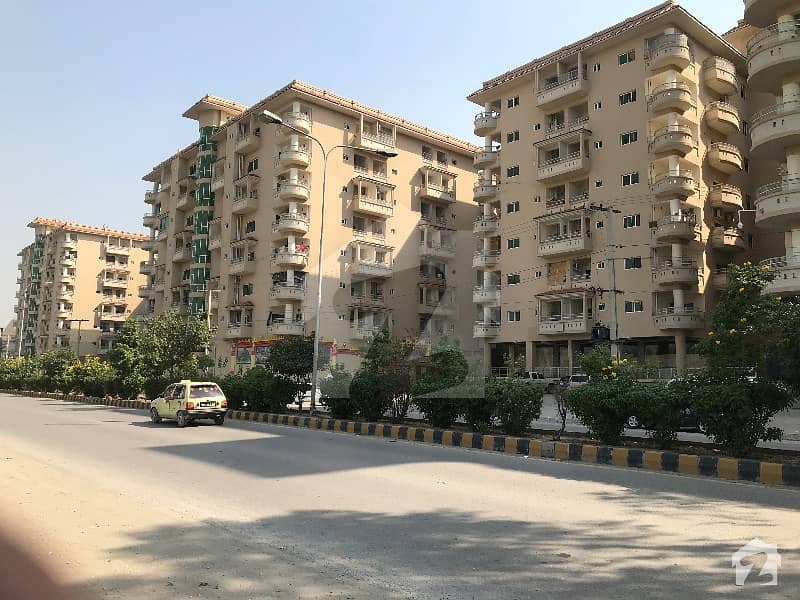 5 marla flat in E block 6th floor deans heights Hayatabad Town Peshawar