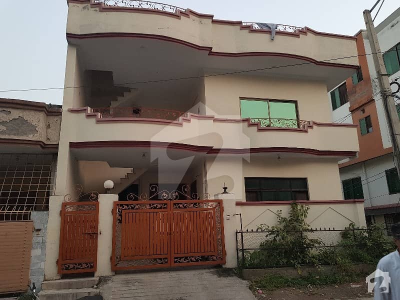 چکلالہ سکیم 3 چکلالہ سکیم راولپنڈی میں 4 کمروں کا 4 مرلہ مکان 1.15 کروڑ میں برائے فروخت۔