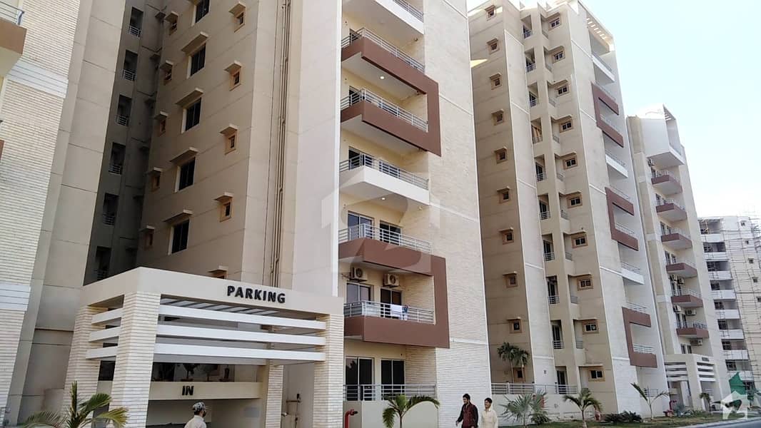 نیوی ہاؤسنگ سکیم کارساز کراچی میں 5 کمروں کا 1.02 کنال فلیٹ 1.2 لاکھ میں کرایہ پر دستیاب ہے۔
