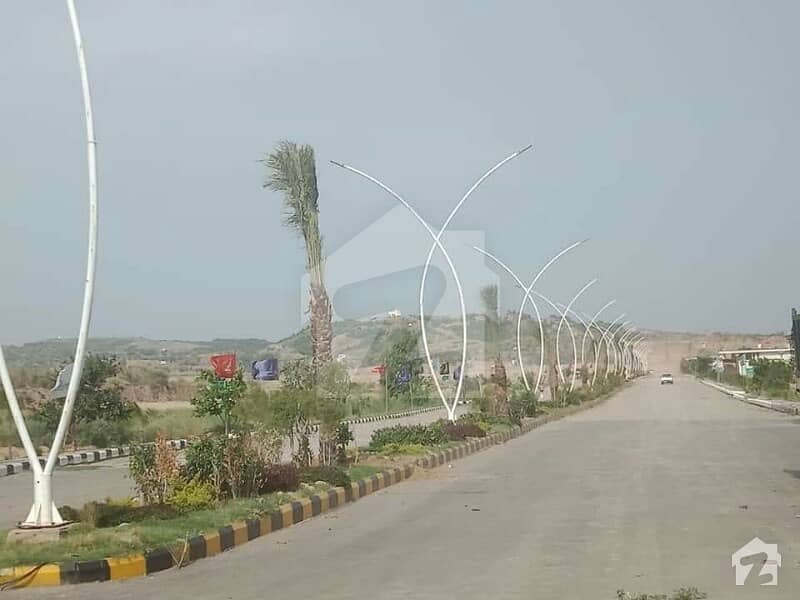 4 kanal Farm houses green Oaks near new islamabad Airport