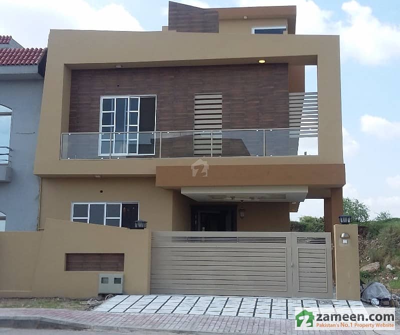 Modern Design 10 Marla House For Sale In Bahria Town Bahria