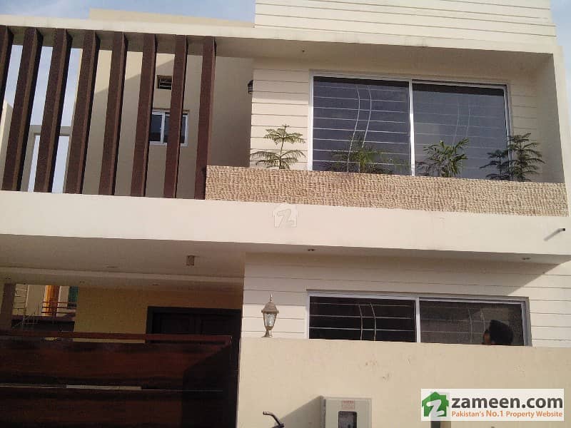10 Marla Out Class Constructed House For Sale In Bahria Town