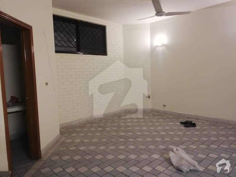 1 Kanal Basement For Rent In Dha Phase 3 Block Y