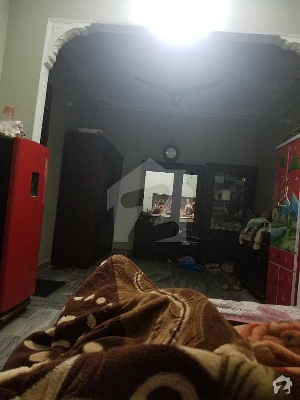 بھٹائی کالونی کورنگی کراچی میں 7 کمروں کا 3 مرلہ مکان 1.5 کروڑ میں برائے فروخت۔