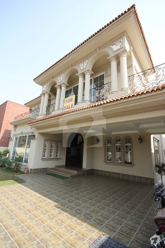 One Kanal Spanish Bungalow Near to Main Boulevard in Phase 8 Park View