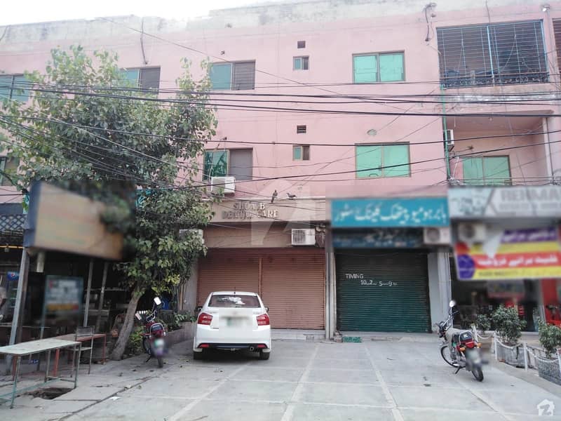 ماڈل ٹاؤن ۔ بلاک ایم ماڈل ٹاؤن لاہور میں 2 کمروں کا 5 مرلہ فلیٹ 75 لاکھ میں برائے فروخت۔