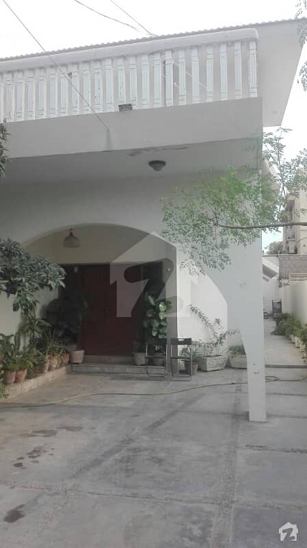 ڈی ایچ اے ڈیفینس کراچی میں 5 کمروں کا 2 مرلہ مکان 8.2 کروڑ میں برائے فروخت۔