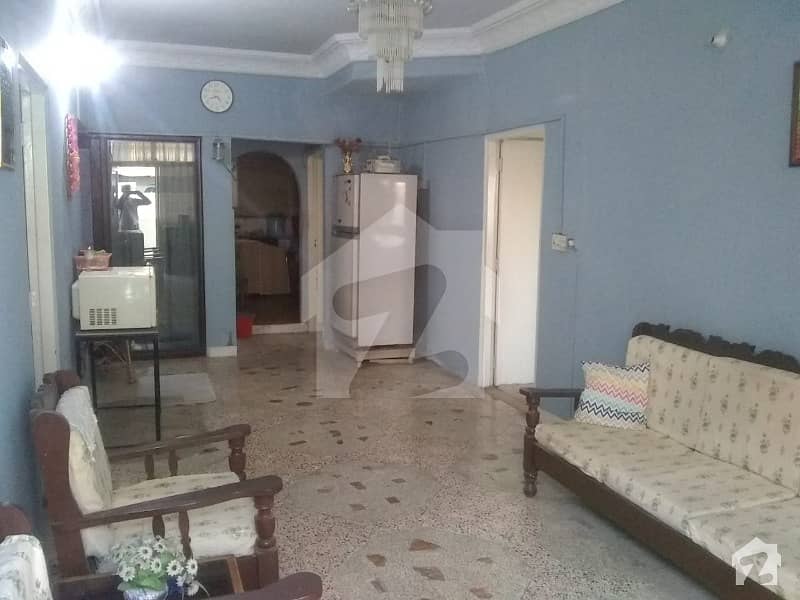 Flat For Sale In Shumail Arcade Gulistan-e-Jauhar - Block 17 Flat For Sale In Shumail Arcade Gulistan-e-Jauhar - Block 17