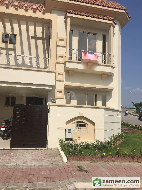 Bahria Town Phase 8 Luxury House 5 Marla Double Storey Corner Home With Quality Work
