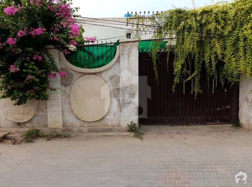 محمد علی جناح روڈ اوکاڑہ میں 3 کمروں کا 10 مرلہ مکان 1.8 کروڑ میں برائے فروخت۔