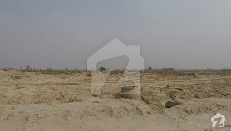 Corner 10 Marla Plot No 1126 Direct Approach To 120 Feet Road For Sale