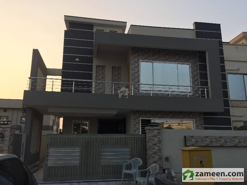 Bahria Town Phase 8 Lake View Brand New Double Story House Luxury Design Out Class Constructed With Amazing Location Near To Park Near To Masjid Near To Market Near To Commercial Area On Investor Rate Someone Who Wants Dream House With Low Budget