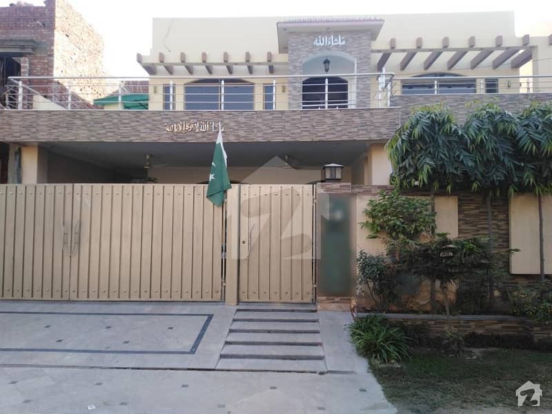 ابدالینزکوآپریٹو ہاؤسنگ سوسائٹی لاہور میں 3 کمروں کا 1 کنال بالائی پورشن 60 ہزار میں کرایہ پر دستیاب ہے۔