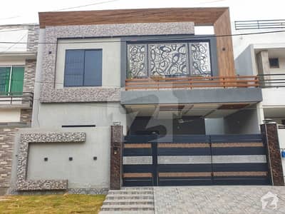 7 Marla Luxury House Available For Sale 7 Marla Luxury House Available For Sale