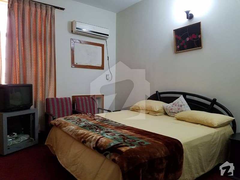 Dha Ibed Furnished Room With Attached Tile Bath Tv Lounge And Kitchen