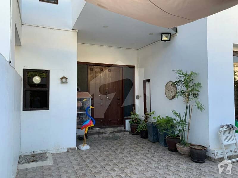300 Sq Yard Bungalow For Rent DHA Phase 7