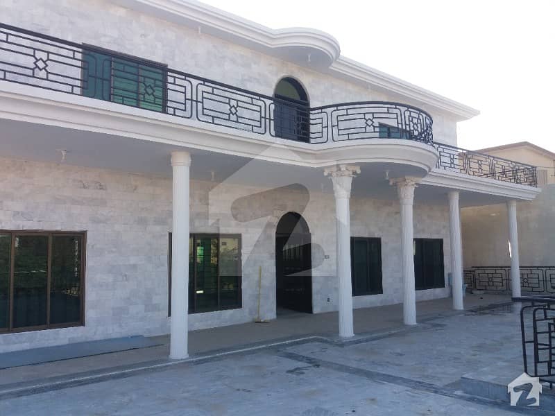 گلریز ہاؤسنگ سوسائٹی فیز 3 گلریز ہاؤسنگ سکیم راولپنڈی میں 7 کمروں کا 2 کنال مکان 1.7 لاکھ میں کرایہ پر دستیاب ہے۔