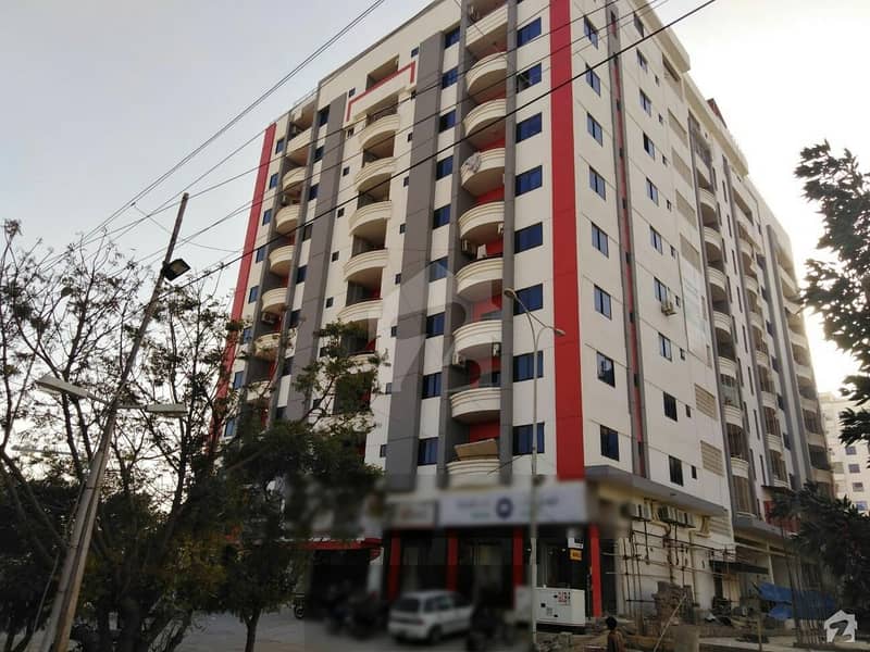 شانزیل گالف ریزڈینسیا جناح ایونیو کراچی میں 3 کمروں کا 7 مرلہ فلیٹ 1.2 کروڑ میں برائے فروخت۔